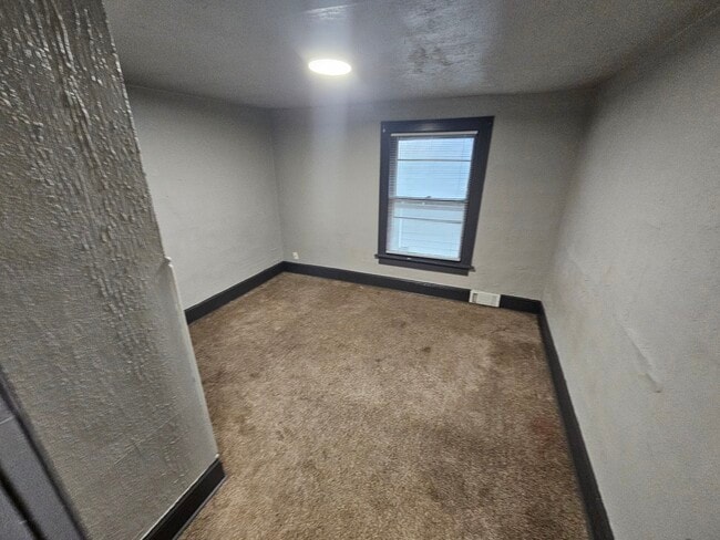 Building Photo - 5366 N 35th St