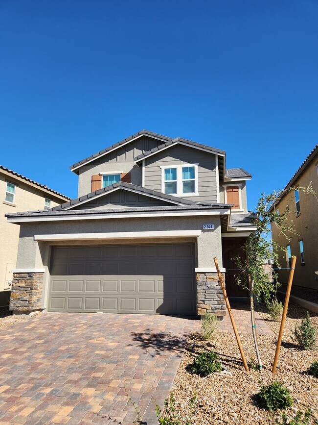 Building Photo - Modern Family Living on Tricase Street - 3...