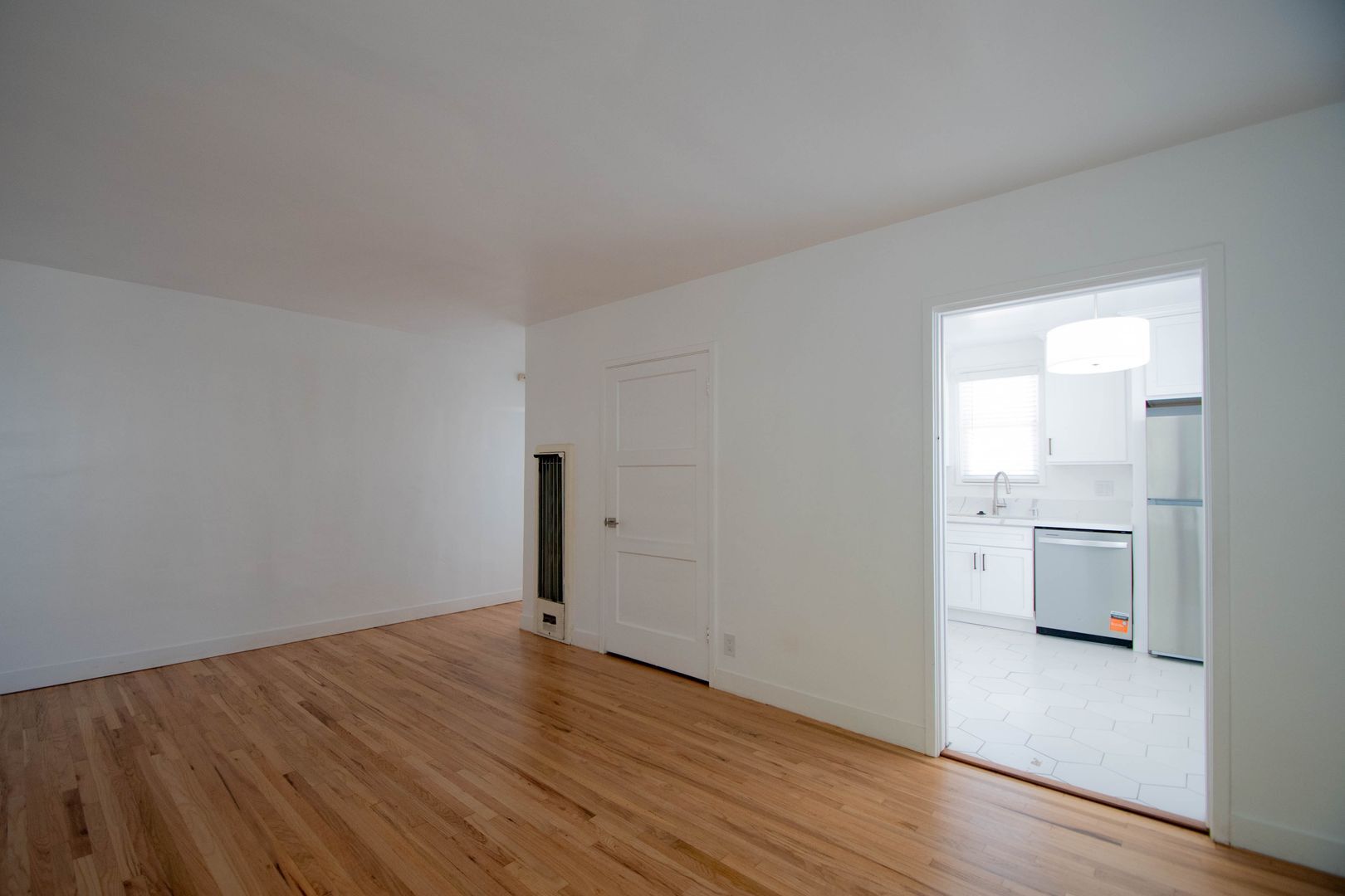 Building Photo - 14437 Dickens St