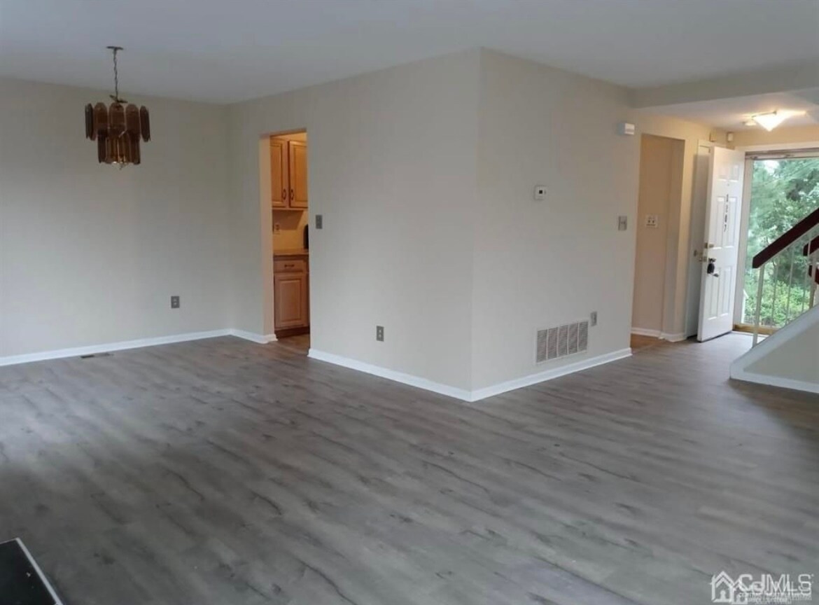 Building Photo - 1207 Jesse Way