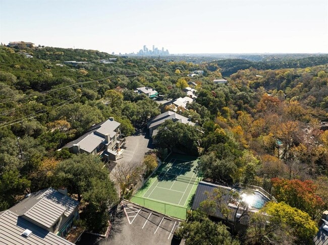 Building Photo - 1821 Westlake Dr