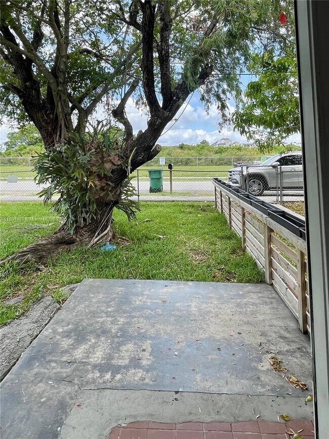 Building Photo - 26741 SW 139th Ave