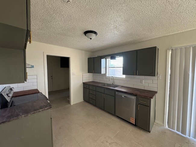 Building Photo - Beautifully Remodeled 4-Bedroom Home with Solar Panels and Fenced Yard – Copperas Cove!