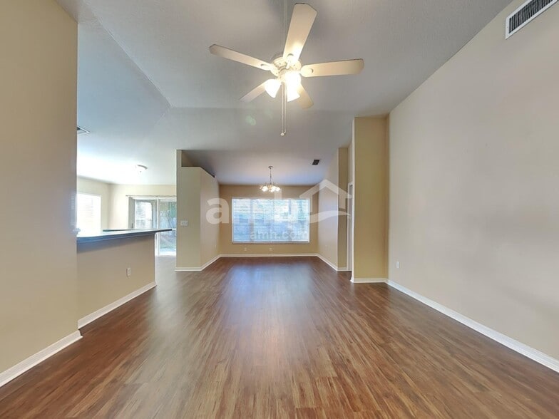 Building Photo - 5419 Watson Rd