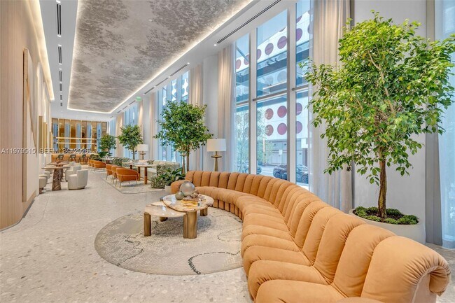 Building Photo - 77 SE 5th St