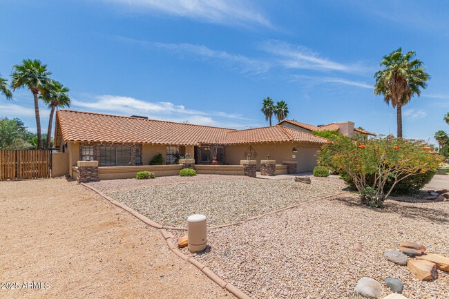 Building Photo - 6073 E Beck Ln
