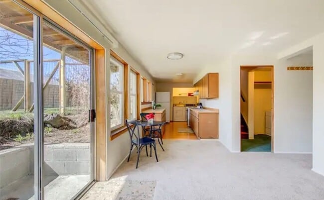 Building Photo - Baran (2018 11th St.)