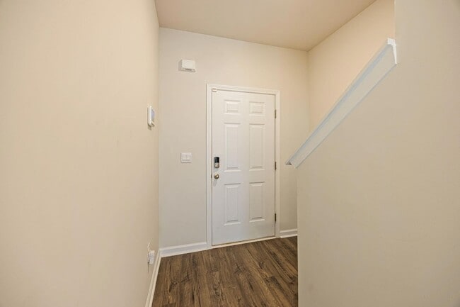 Building Photo - 5438 Thrasher Ln