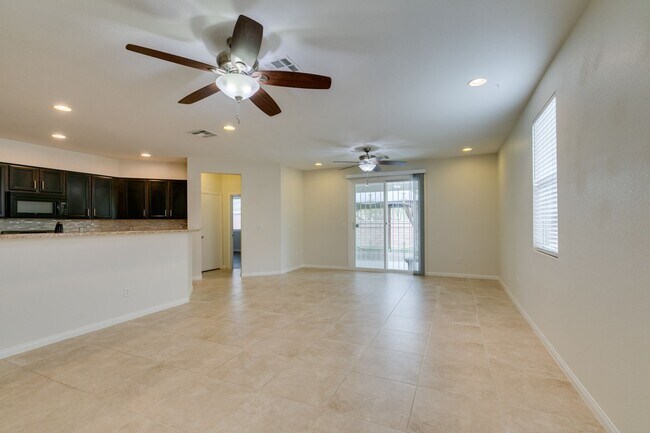 Building Photo - 3- Bedroom, 2- Bathroom home in Mountain's...