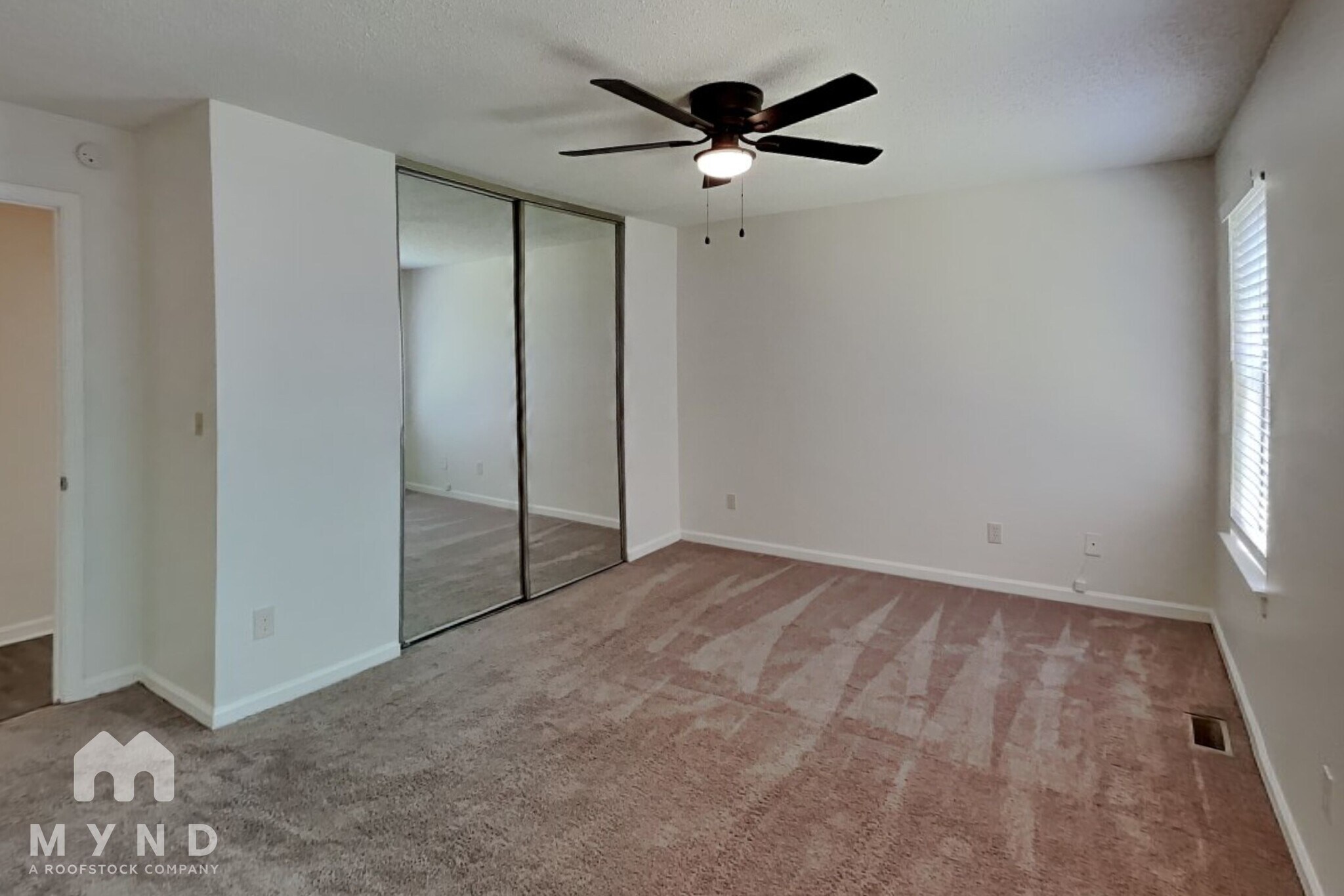 Building Photo - 5561 Northcut Dr