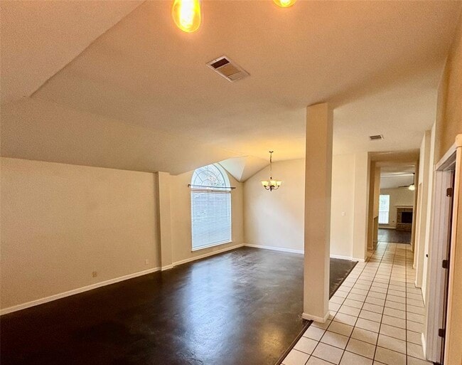 Building Photo - 16604 Denise Dr