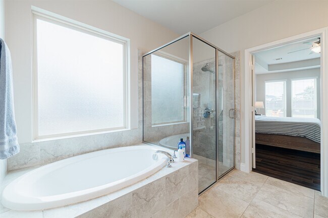 Building Photo - 3530 Auburn Creek Cir