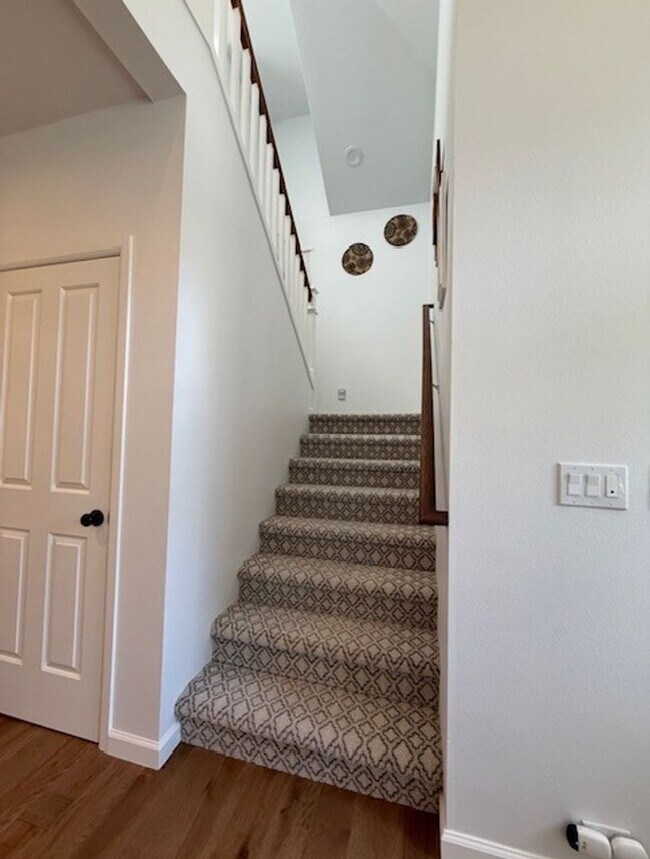 Building Photo - 4bd/2.5ba Snohomish Home