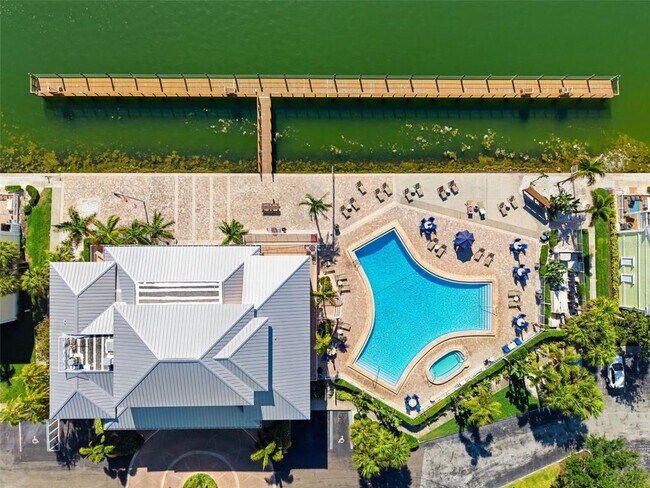 Building Photo - 4805 Cobia Dr SE
