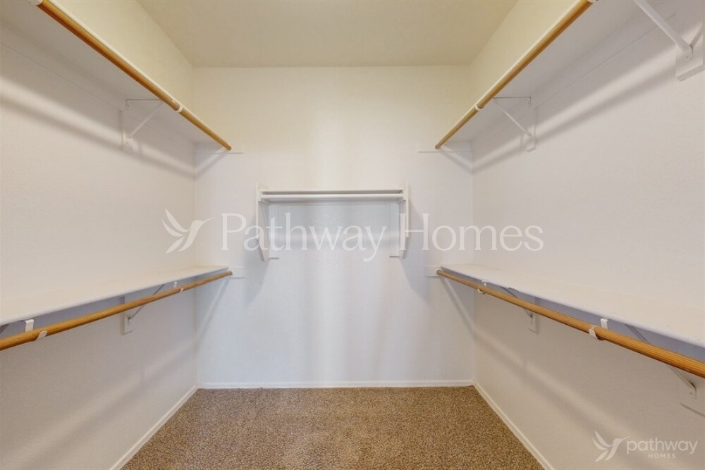 Building Photo - 8718 N 57th Ln