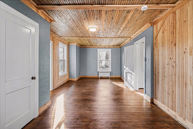 Building Photo - 41 S 27th St