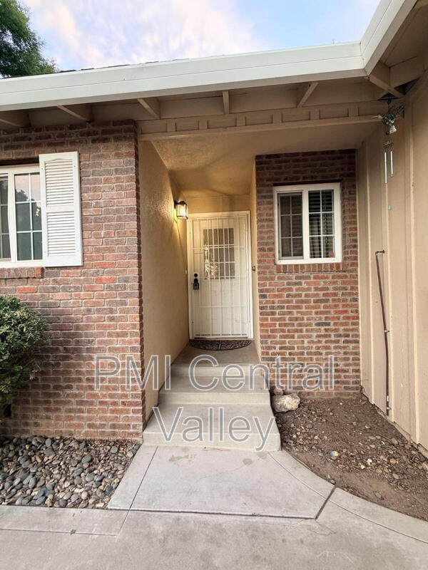 Building Photo - 1280 Dodd Ct