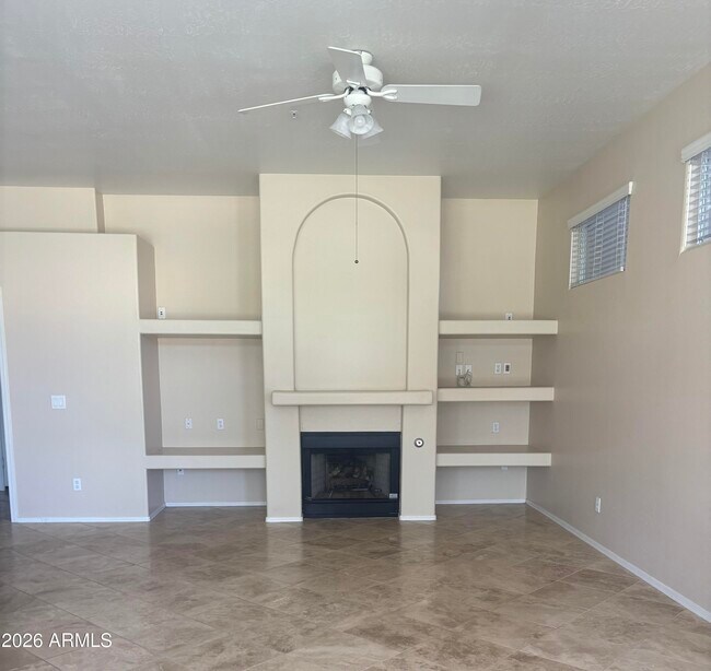 Building Photo - 9286 E Pine Valley Rd