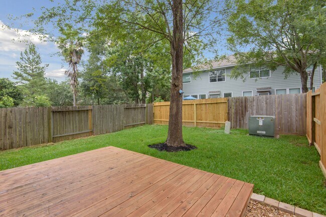 Building Photo - 19 Musk Rose Ct