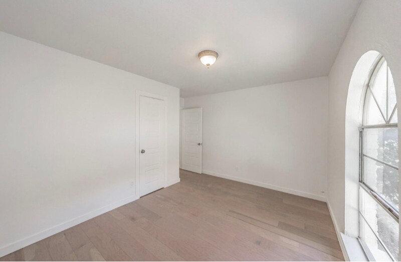 Building Photo - 3506 S Elm Dr