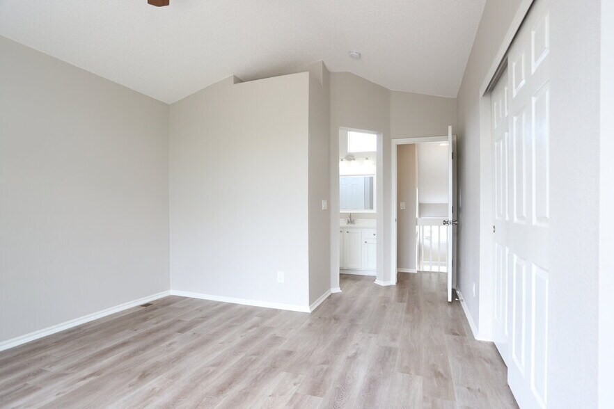 Building Photo - 16379 Bluebell Pl