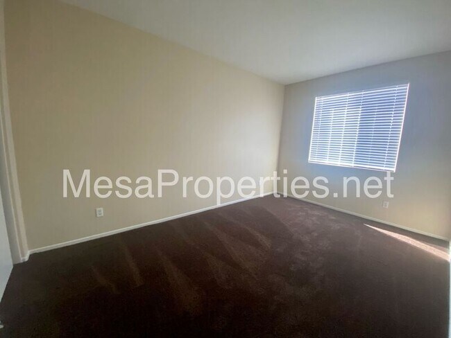 Building Photo - 13323 Somerset St