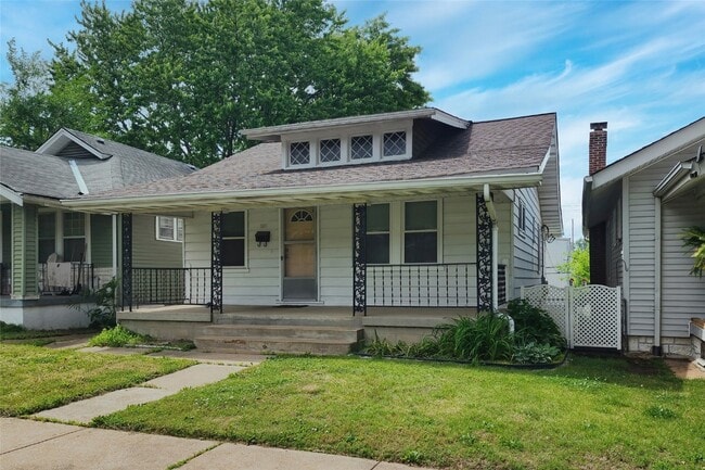 Primary Photo - 5031 Dewey Ave
