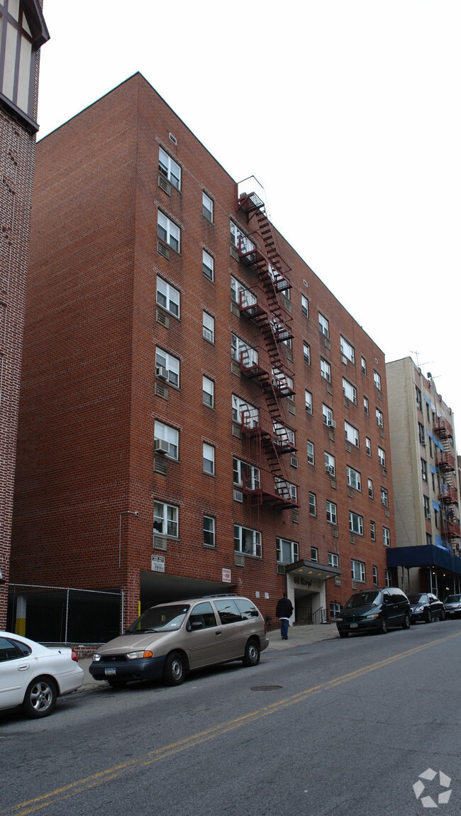 Building Photo - Parkcrest West