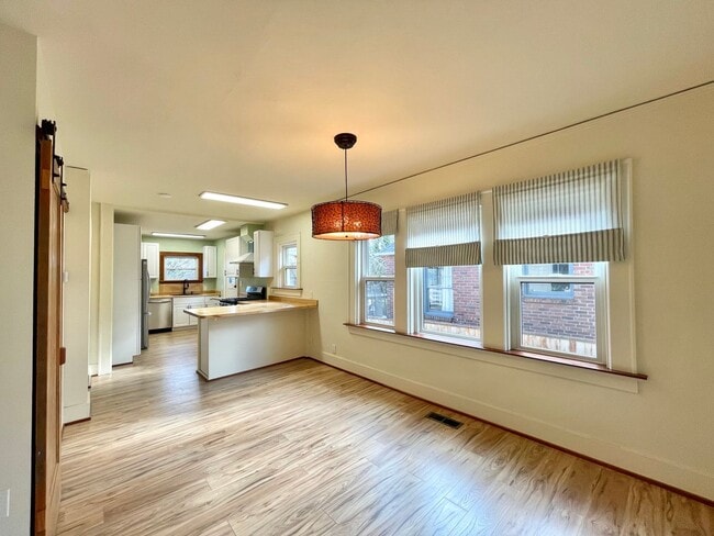 Building Photo - Great Home for rent