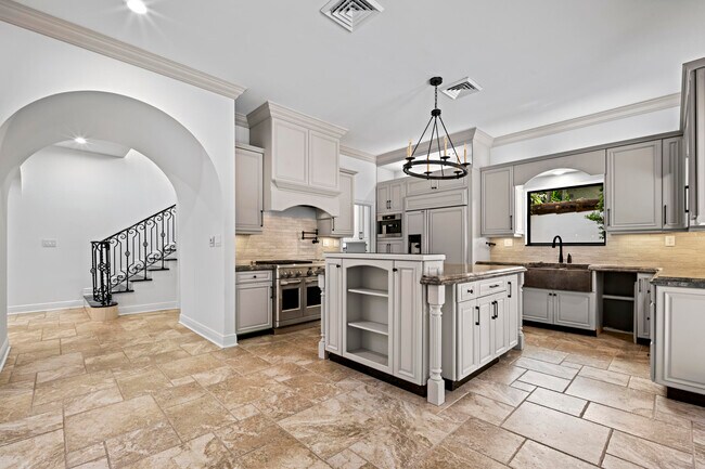 Building Photo - 1238 Vista Del Mar Dr N
