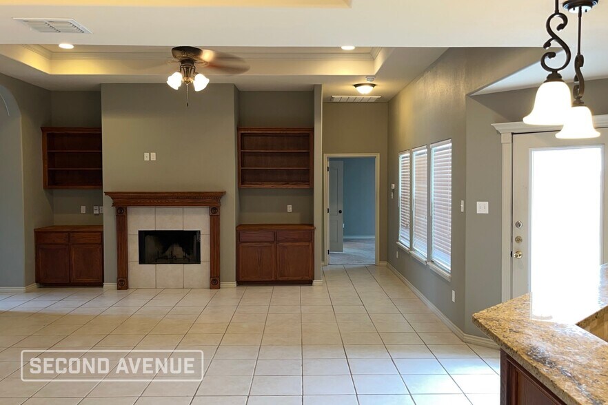 Building Photo - 7607 Aquamarine Dr