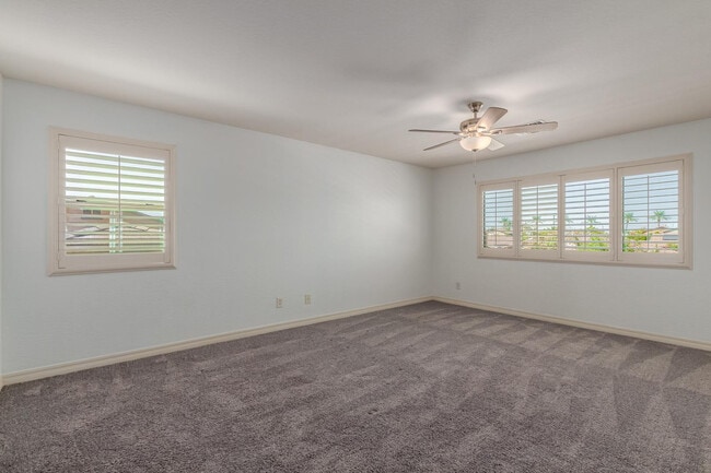 Building Photo - 622 W San Carlos Way