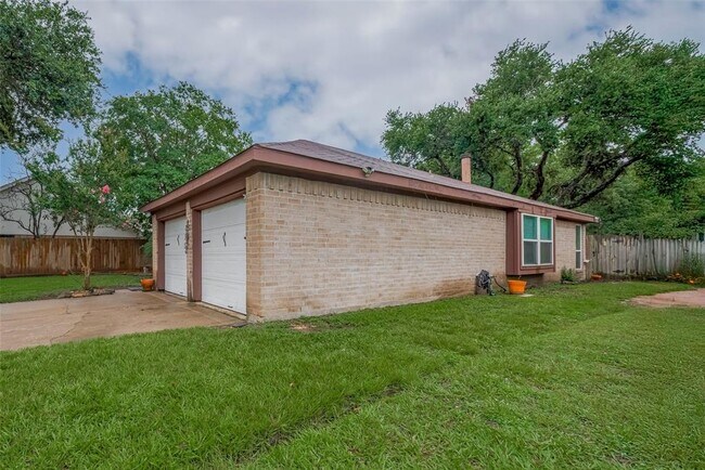 Building Photo - 2717 Elder Rd