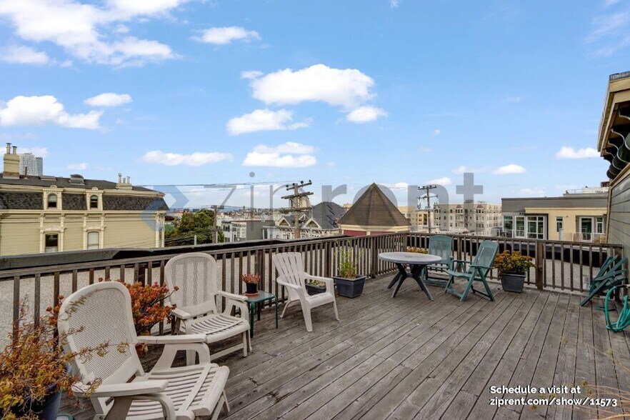 Building Photo - 201 Laguna St