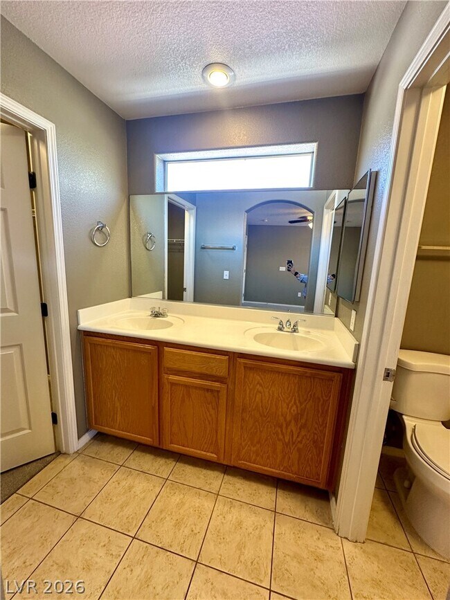 Building Photo - 9362 Boulder Opal Ave