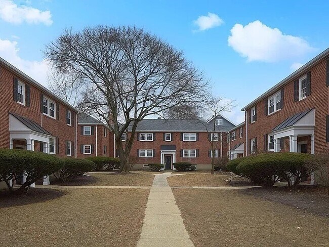 Primary Photo - 932 Massachusetts Ave