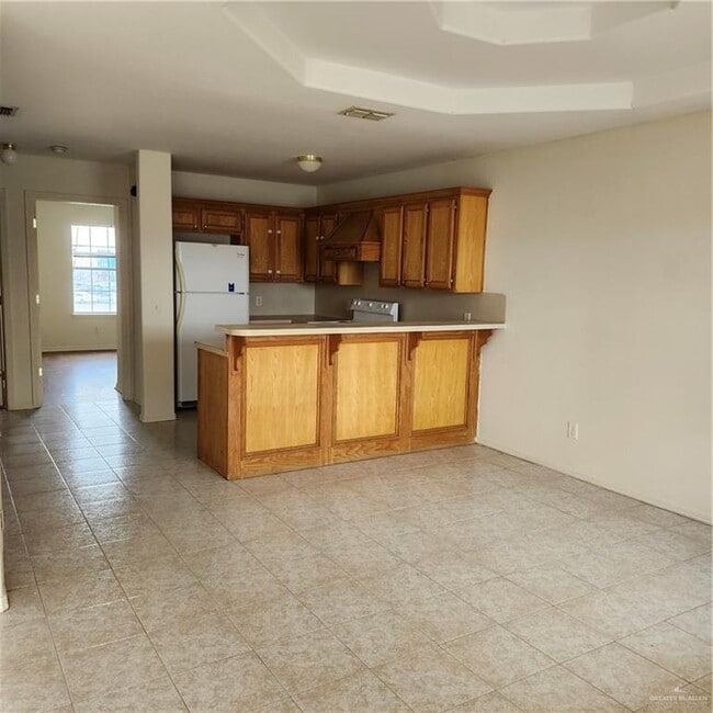 Building Photo - 8 Gastel Cir