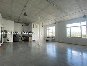 Primary Photo - 250 NW 23rd St