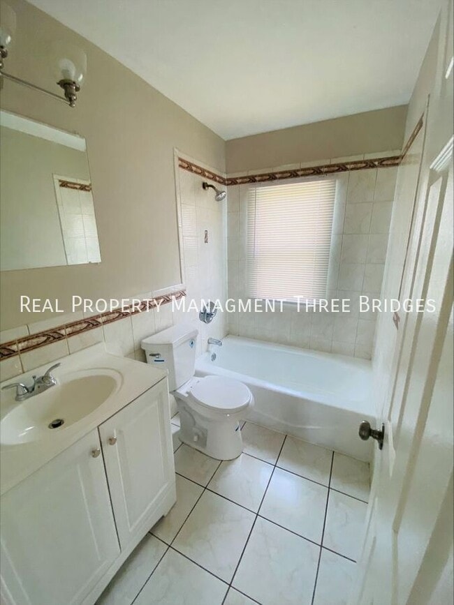 Building Photo - 6156 Wulff Dr