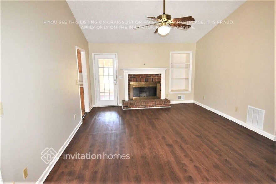 Building Photo - 2501 Whitebluff Way