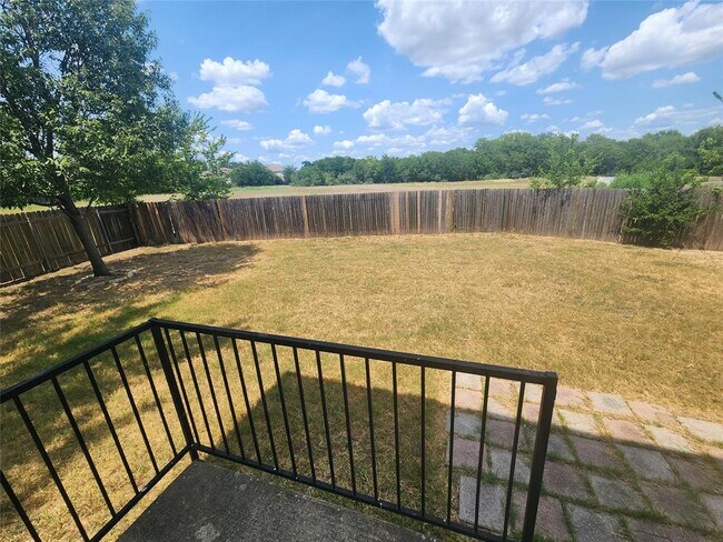 Building Photo - 9417 Edmundsbury Dr