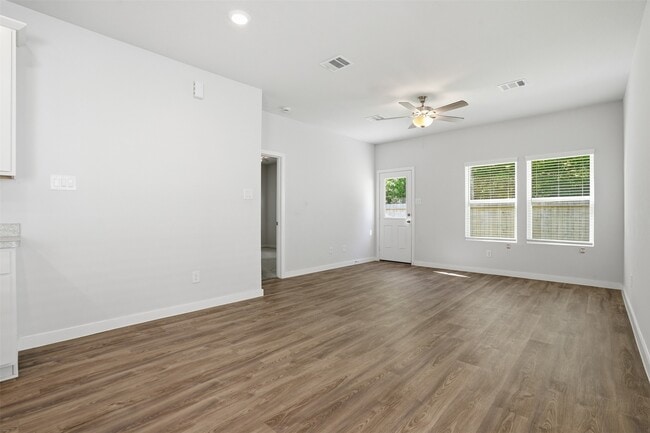 Building Photo - 16994 Pandora Wy