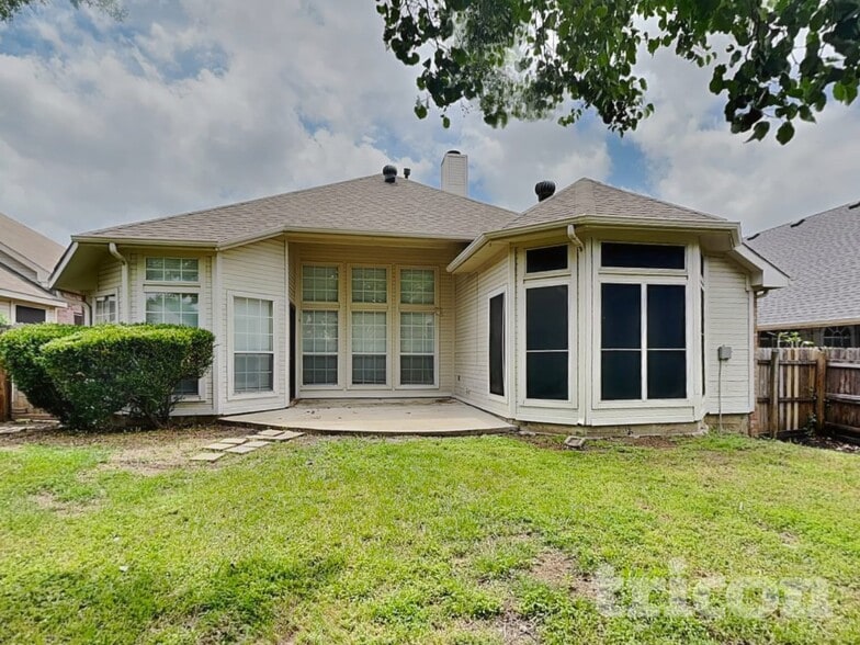 Building Photo - 5337 Warm Springs Trail