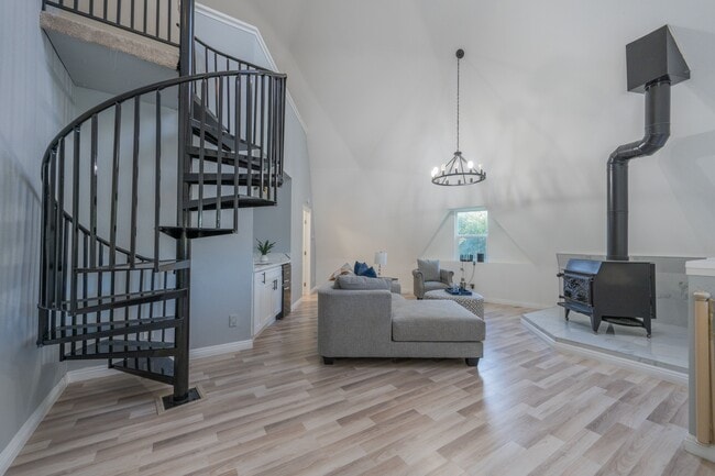 Building Photo - 28205 Meadow Oak Ln