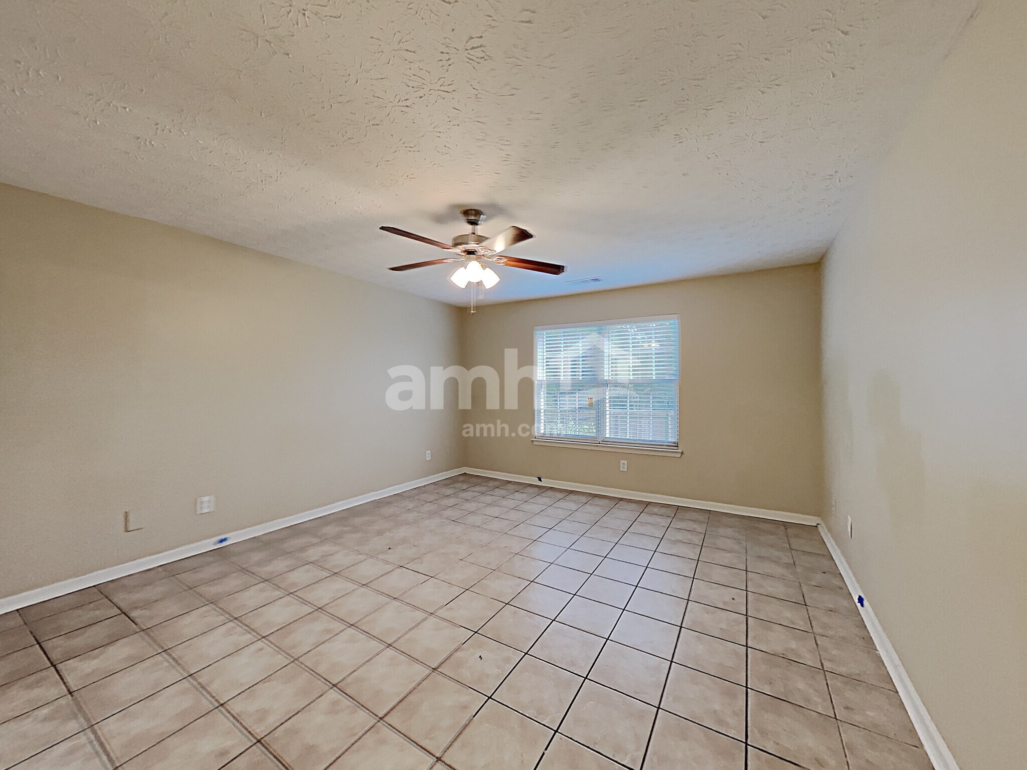 Building Photo - 247 Rockingham Dr