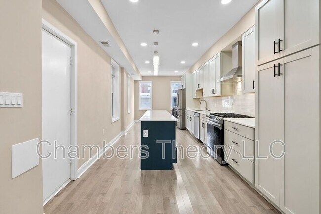 Building Photo - 1641 4th St NW