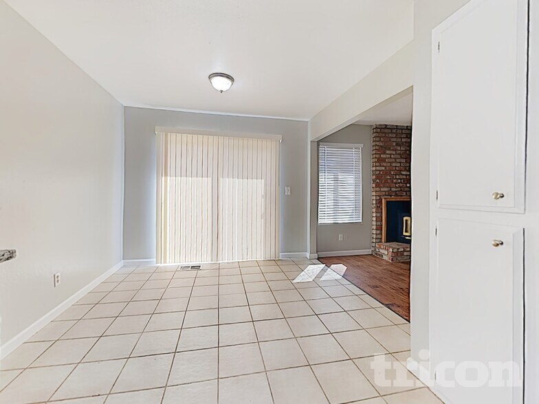 Building Photo - 1921 Teresa Ln