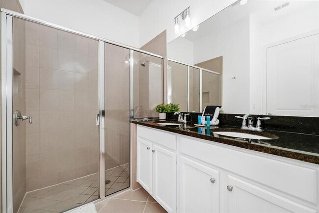 Building Photo - 302 Captiva Dr