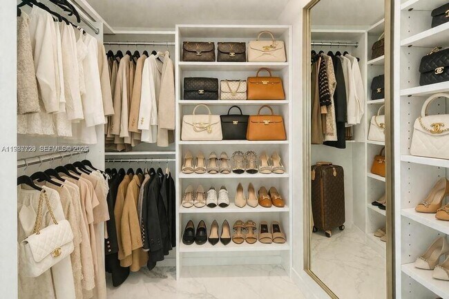 Building Photo - 650 NE 32nd St