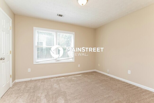 Building Photo - 4 Bedroom Pet-Friendly Home in Lawrenceville, GA with Main Street Renewal